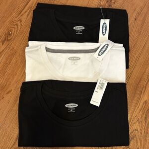 3 Old Navy crew neck T- Shirts